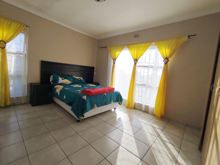 To Let 3 Bedroom Property for Rent in Vredenburg Western Cape